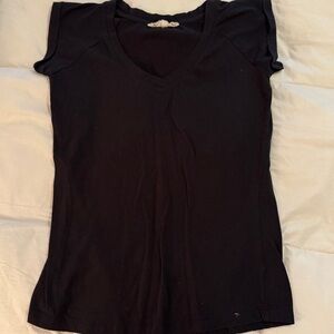 Derek Heart V neck Tee Shirt in Black.  Sz. Medium Juniors